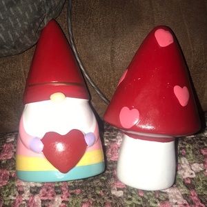 NEW-Target Bullseye Playground 2022 Valentine's Day Gnome Set